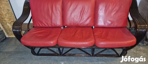 Ligna Bambusz 3-as valódi bőr kanapé.Szép,újszerű állapotban!