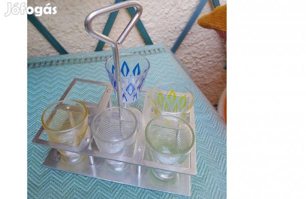 Likőrös pohártartó, maradék poharakkal Egyben 1000 ft