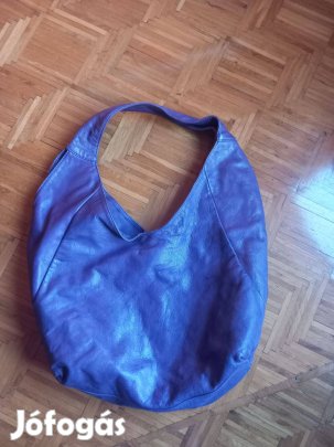 Lila bőr táska eladó