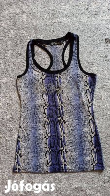 Lila kígyómintás kövekkel díszített pántos felső, top