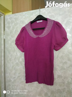 Lila kötött, muszlin ujjú apró kövekkel díszített felső