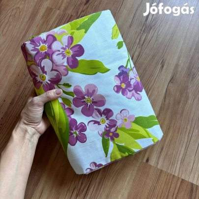 Lila virágmintás nagyméretű ágynemű huzat