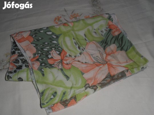 Liliom mintás női kendő, sál