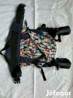 Liliputi csatos hordozó