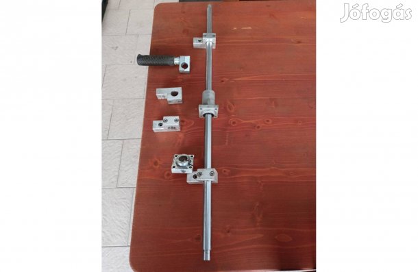 Lineáris csapágy tengely, lineáris golyós csapággyal