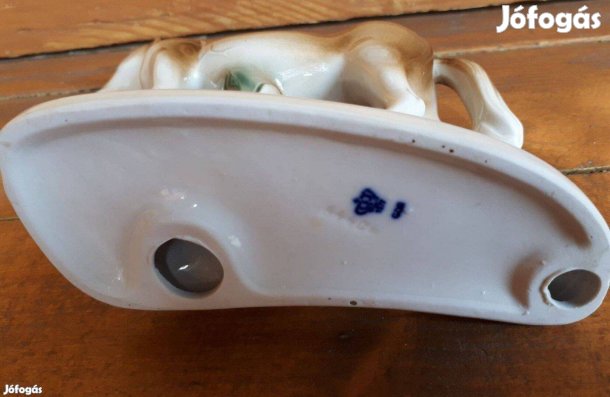 Lippelsdorf porcelán ló