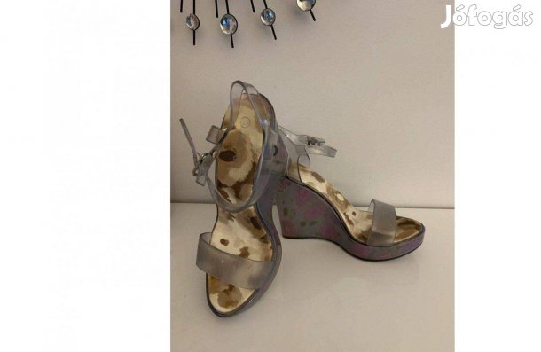 Little Kevin szürke telitalpú platform női szandál 38