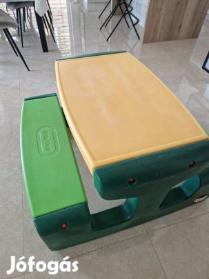 Little Tikes kicsi gyerek piknikasztal paddal