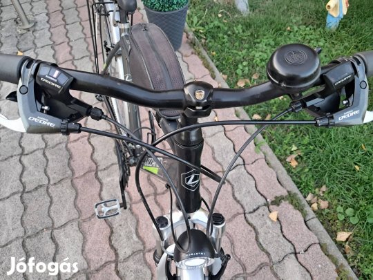 Lizzard 28as aluvázas férfi trekking kerékpár 
