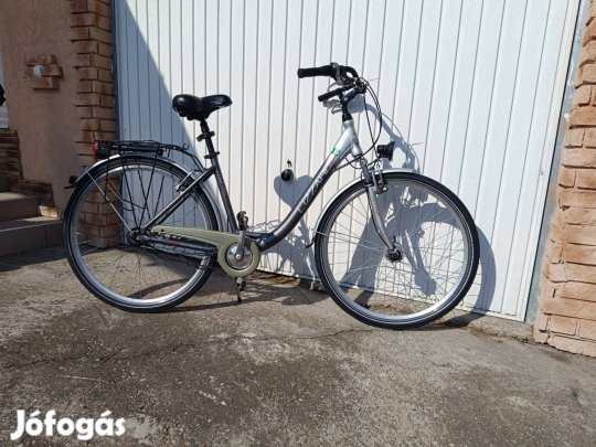 Lizzard női agyváltós agydinamós 28"-os aluvázas kerékpár bicikli