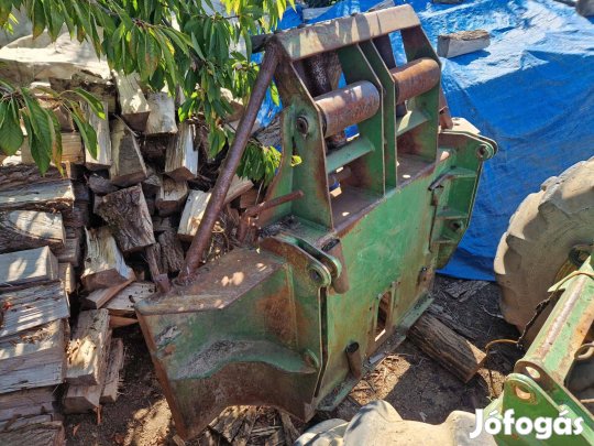 Lkt 81T letehetős pajzs