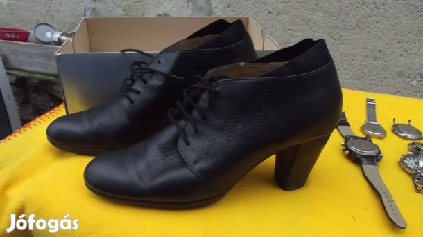 Lloyd teljesen bőr cipő 40-es méret