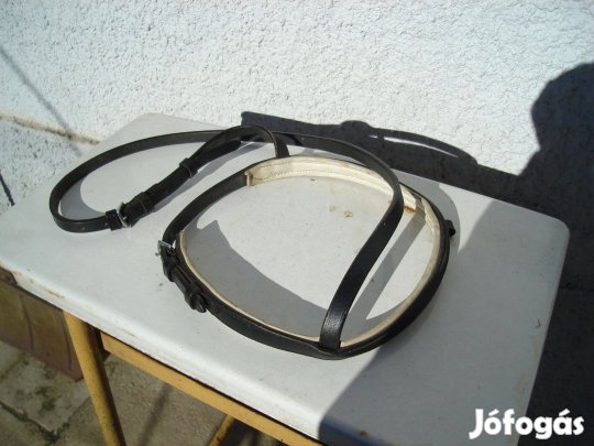 Ló kantár bőrből