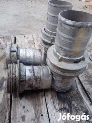 Locsoló-vagy szippantóautó tömlőcsatlakozó