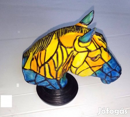 Lófej szobor világítós