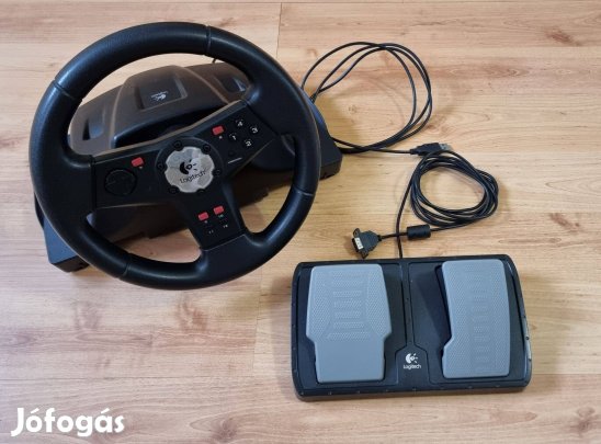 Logitech kormány USB számítógéphez