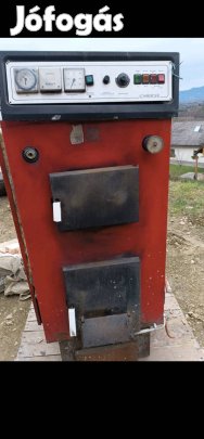 Lohberger osztrák faapríték kazán behordócsigával tartállyal