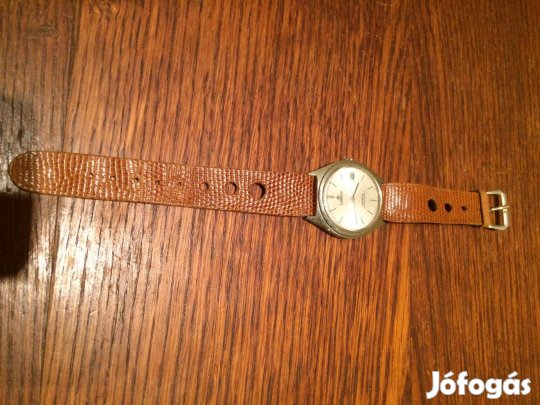 Lorus karóra Quartz óra