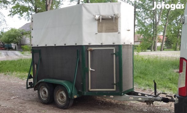 Lószállító utánfutó 2t.