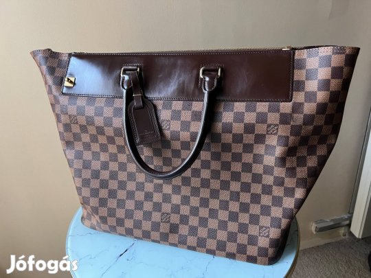 Louis Vuitton táska
