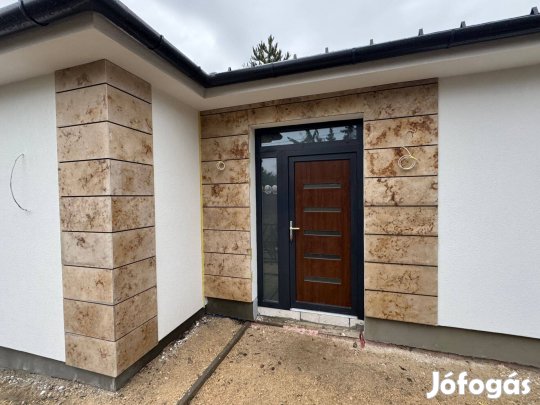 Lovasberényben prémium minőségben újjáépített családi ház eladó