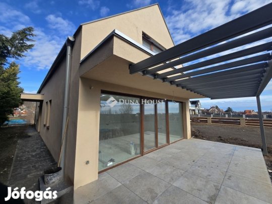 Lovasi 123 nm-es ház eladó