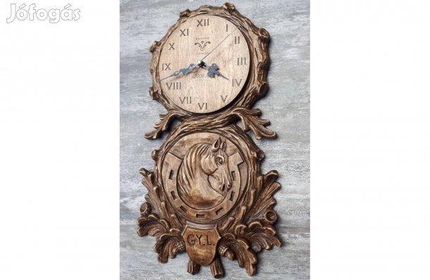 Lovasóra lóóra fafaragás faóra falióra ajándéktárgyak lovastermékek