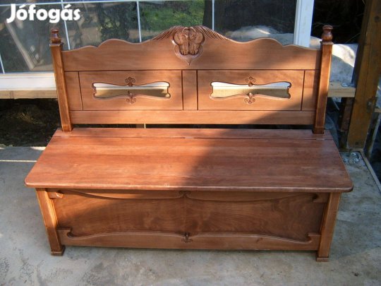 Lovaspad loca faragott pad fapad lovasajándéktárgyak tárolóspad