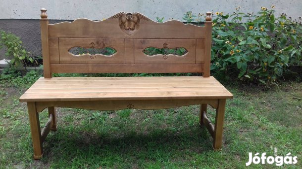 Lovaspad lovasbútor lovasajándék pad fapad loca lovasfaragás