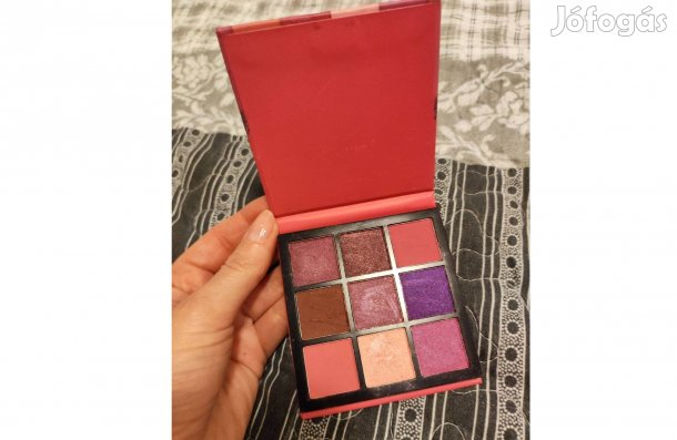 Lovely rózsaszín sminkpaletta