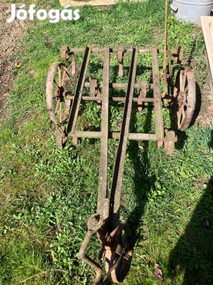 Lóvontatású grubber