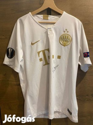 Lovrencsics dedikált mez