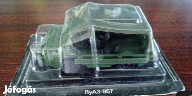 Luaz 967 "katonai" kisauto modell 1/43 Eladó