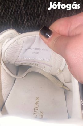 Luis Vuitton cipő ezüst