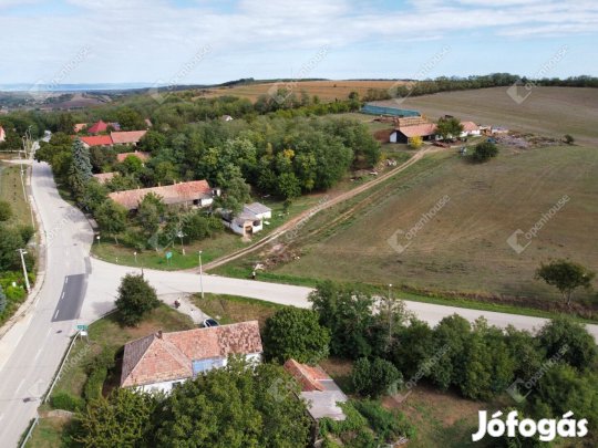 Lullai családi ház  ahol a nyugalom az élet természetes része