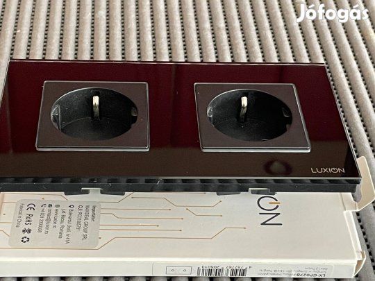 Luxion Prémium fekete edzett üveg dupla konnektor