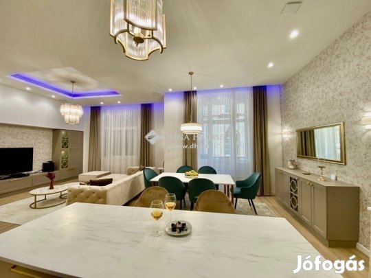 Luxus a Duna Partján, Budapest 5. ker.