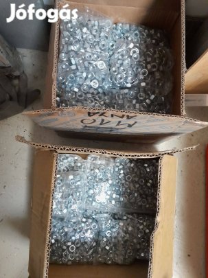 M10 horganyzott anyacsavar