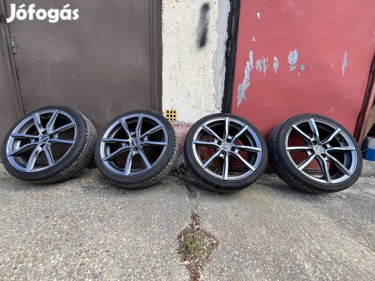 MAK 17" 4x100, ritka grafit-metál alufelni szett -195/40 R17 gumikkal