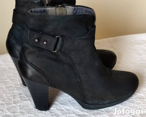 MARC fekete kívül-belül puha bőr bokacsizma