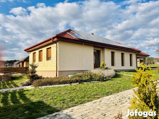 MÁRKÓ Rózsadombján családi ház Eladó!