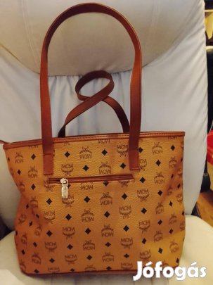 MCM márkájú csinos bőr táska