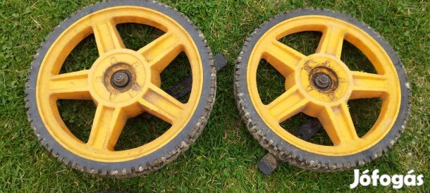 MC culloch fűnyíró kerekek