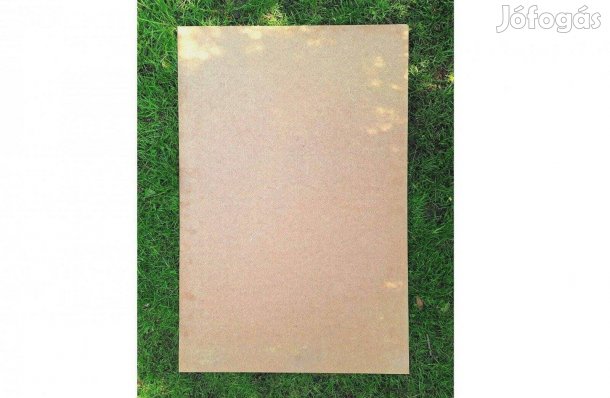 MDF lemez. 120x80 cm-es méretű. Vastagsága: 8mm. Festeni is kiváló