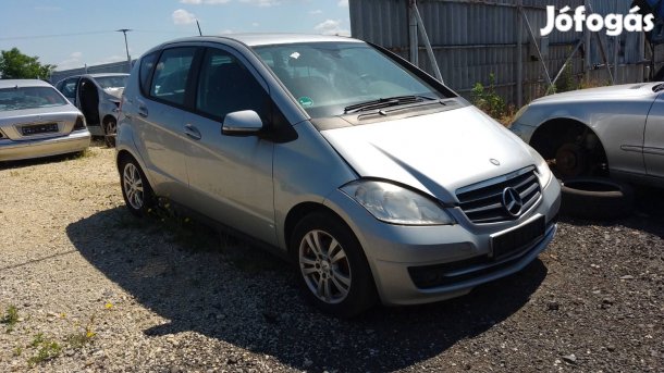 MERCEDES A W169 180 CDI BAL K, MANUAL eladó