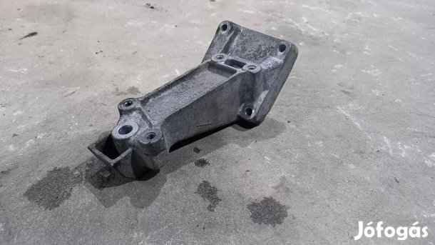 MERCEDES Benz SPRINTER 00 2.2 Motortartó bak motortartóbak konzol 6248