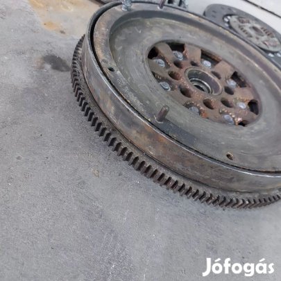 MERCEDES Benz SPRINTER 00- 2.2 Kuplung lendkerék szerkezet tárcsa 1689