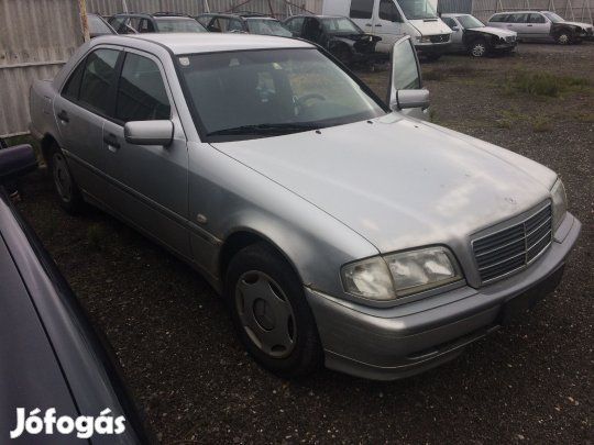 MERCEDES C W202 200 CDI BAL K, MANUAL eladó