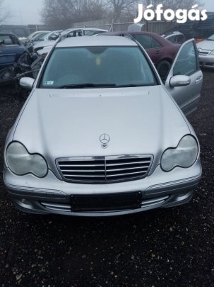 MERCEDES C W203 180 KOMP JOBB K, MANUAL eladó