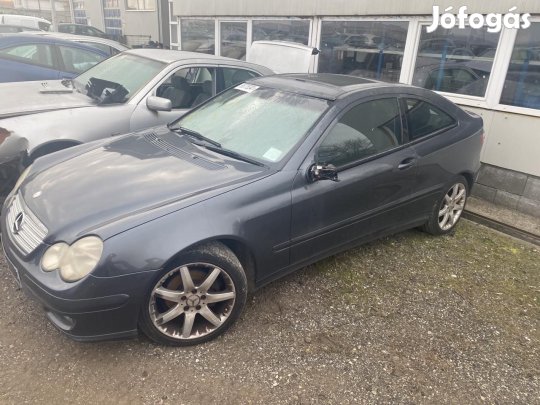 MERCEDES C W203 220 CDI COUPÉ JOBB K, AU eladó